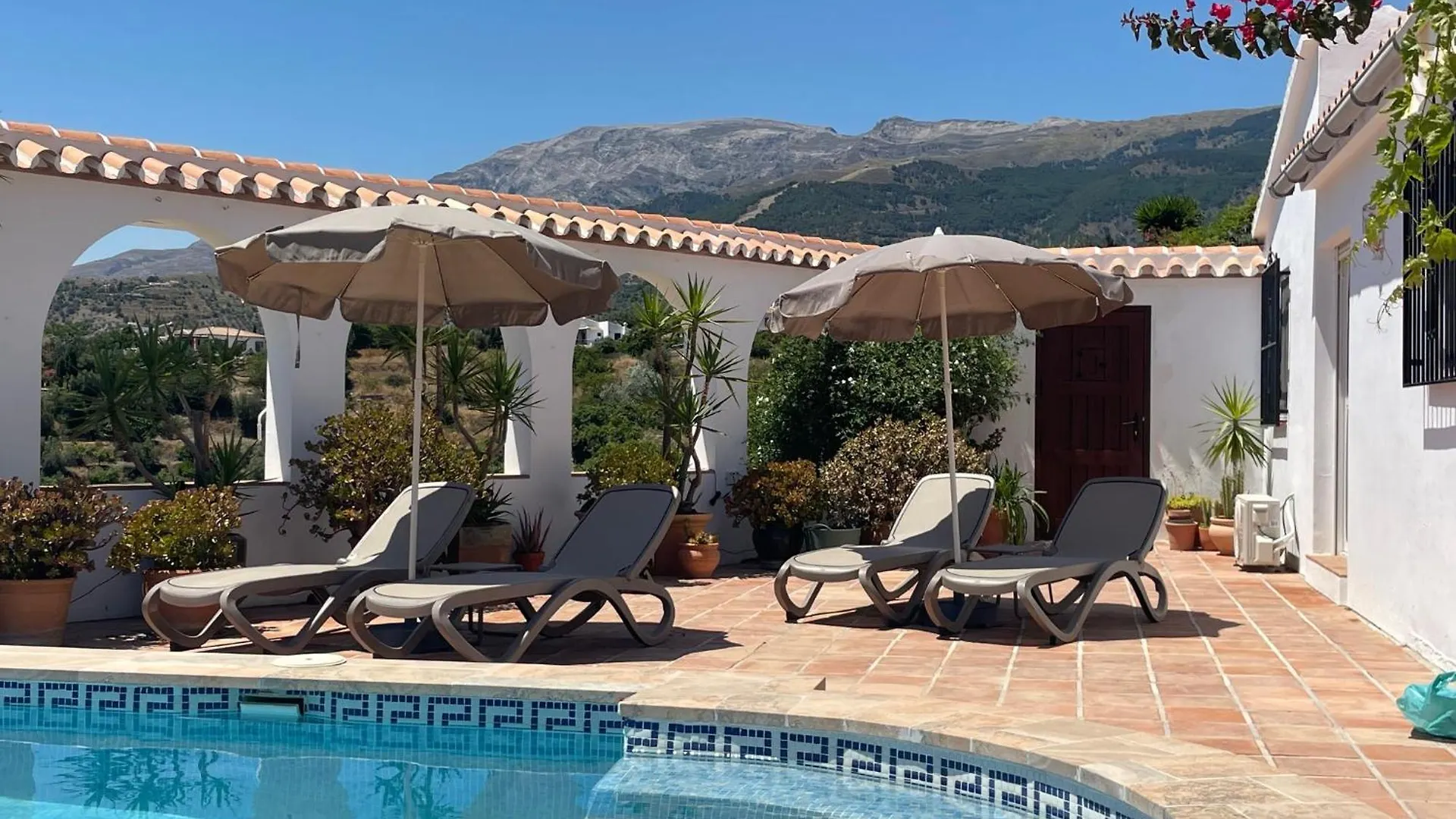 Guest house El Olivo, Boutique Guesthouse Canillas de Albaida